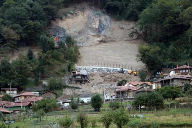 Detienen a un hombre de La Cortina por amenazar con disparos al aire a dos vecinos