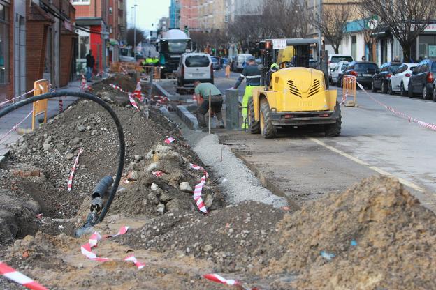 Comerciantes y vecinos de Río Eo, en pie de guerra por las molestias de las obras