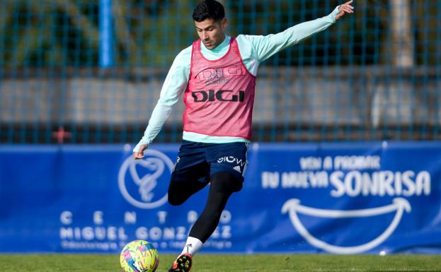 Juanfran Moreno, principal novedad para recibir al Alavés