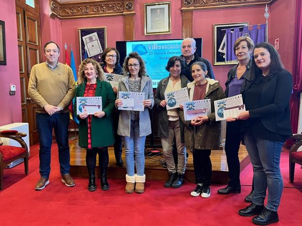 Acosevi entrega los cheques a los premiados del III Concurso de Decoración Navideña