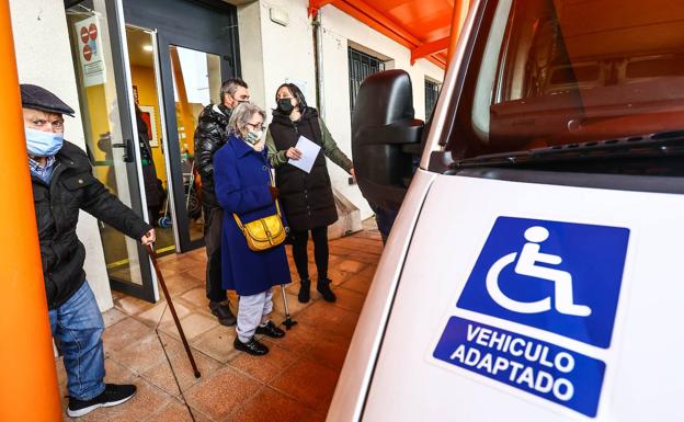 «El 1 de febrero los usuarios de centro de día tendrán servicio de transporte», afirma Bienestar