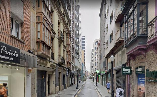 Cortes de tráfico en un tramo de la calle Cabrales hasta el viernes