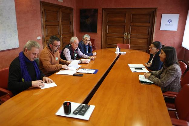 Las mejoras previstas por el Sespa, insuficientes en opinión de los vecinos del Nalón