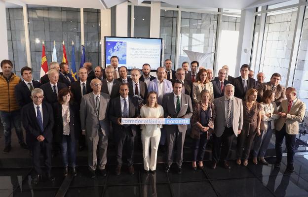 El noroeste vuelve a exhibir su unión para exigir la conexión «a las grandes líneas férreas de Europa»