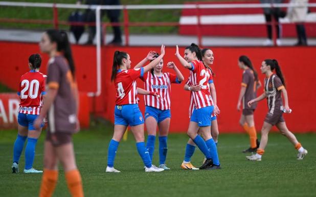 Mariuca le marca el camino al Sporting en el derbi ante el Avilés