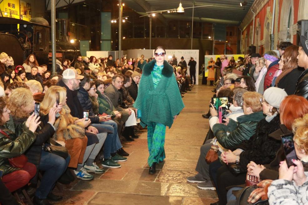 Gijón, a todo trapo y a todo tren