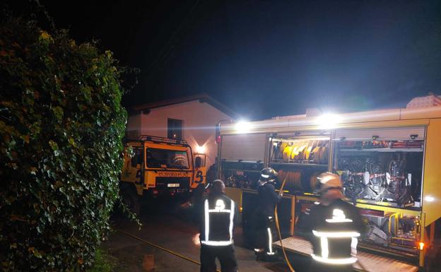 Arde una vivienda en la localidad llanisca de Piedra