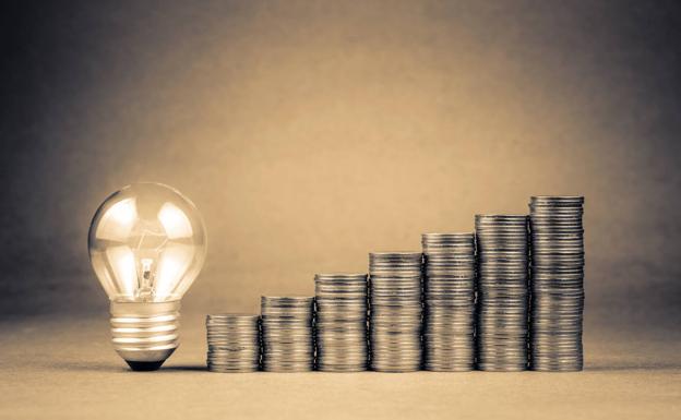 Bajada del precio de la luz este martes: la hora más barata a 100 euros