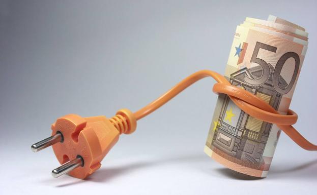 El precio de la luz sube este jueves: las horas más baratas para poner la lavadora