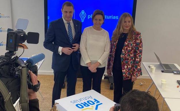 Moriyón reivindica la autonomía de Foro, un partido que «no se arrodilla delante de Madrid»