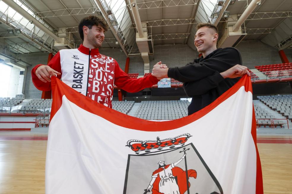 Pulso por el derbi gijonés de la canasta