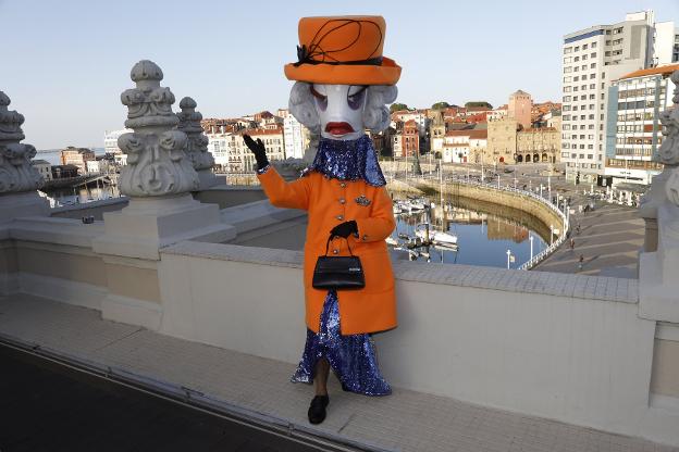 «Mi madre siempre me mandaba frixuelos al Buckingham Palace»