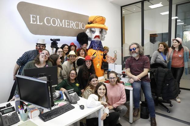 Visita 'royal' en EL COMERCIO