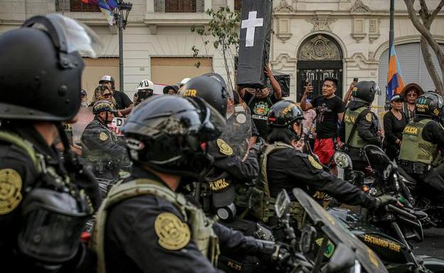 Las manifestaciones en Perú no se apagan, aunque solo afectan al 5% del territorio