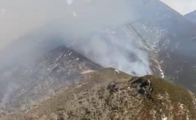 Asturias registra 19 incendios el mismo día, con siete aún activos
