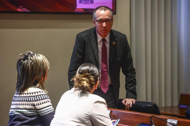 Salud reivindica su gestión de las listas de espera: «Vamos por el buen camino»