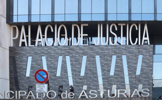 Un gijonés se enfrenta a 22 años de prisión por abusar sexualmente de una menor tras darle drogas