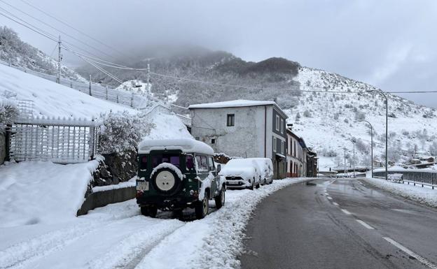 Y el crudo invierno volvió a Asturias: Leitariegos, a 5 grados bajo cero, segunda temperatura más baja del país