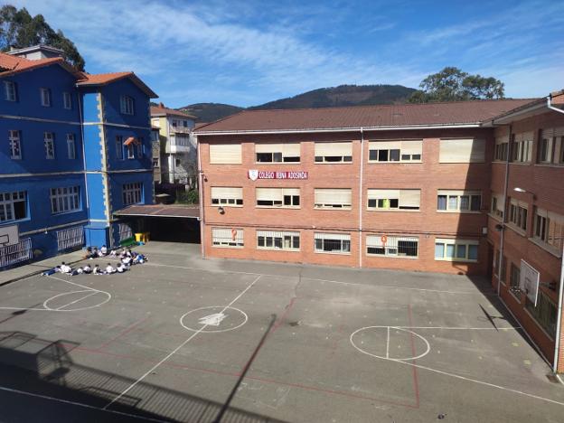 Salen a la venta los dos edificios del antiguo colegio Santo Ángel