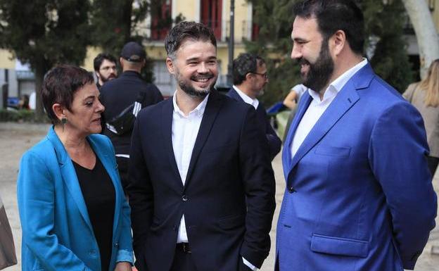 Bildu y Esquerra, atrapados en la pugna del Gobierno por el 'sí es sí'