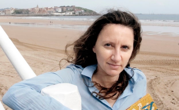 Carolina Sarmiento se adentra en la oscuridad con 'Vrësno'