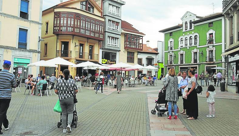 Las actuaciones musicales en las terrazas dinamizarán las calles de Grado este año