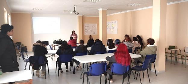 La Federación de Asociaciones de Mujeres Rurales impulsa en Navia una nueva cooperativa