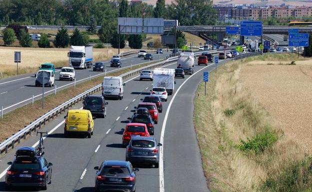 Italia y Alemania frenan el veto a los coches de combustión en la UE