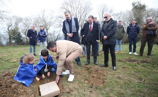 El Real Oviedo echa raíces en Latores: «Pachuca vino para quedarse»