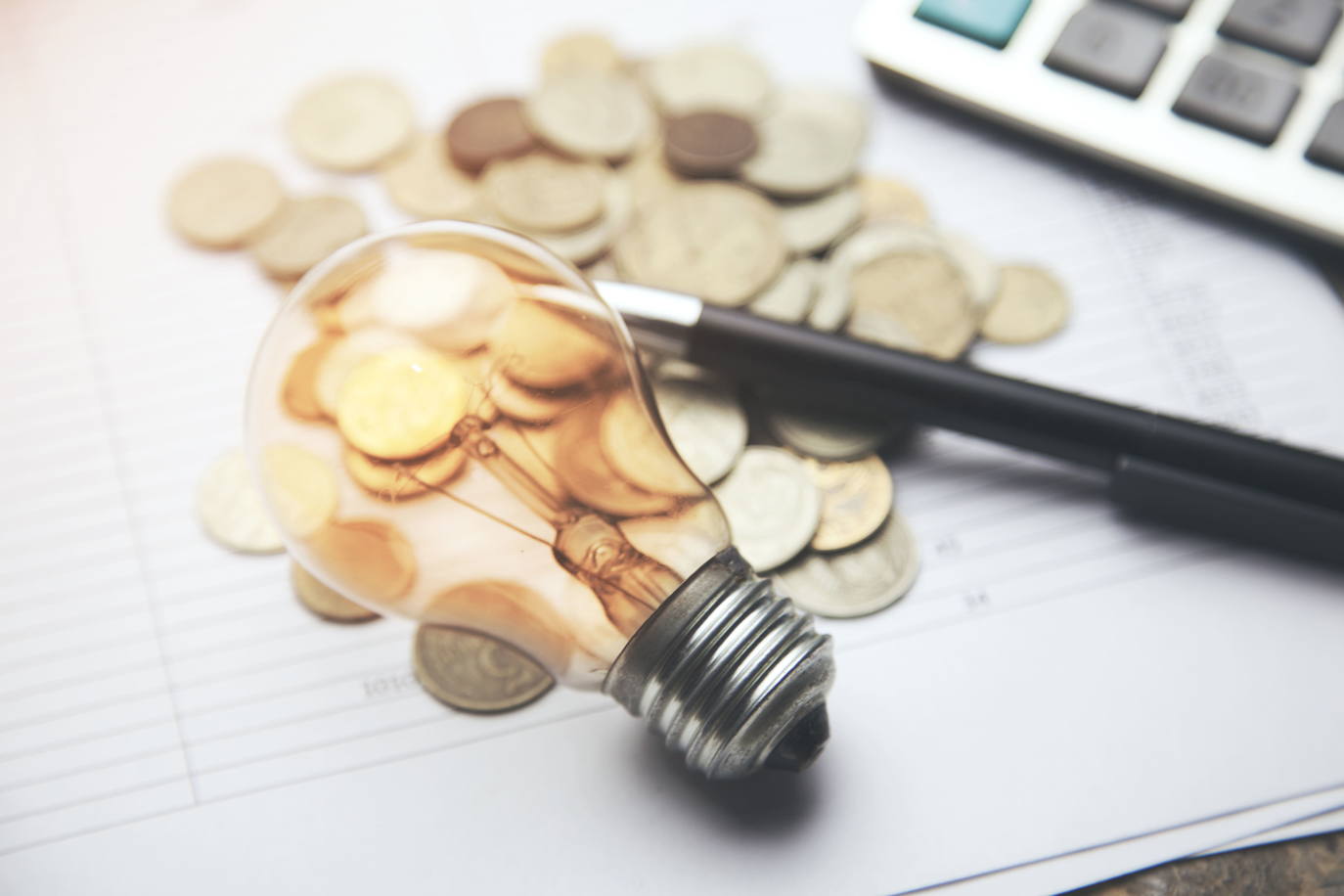 El precio de la luz baja este sábado: consulta las horas más baratas del día