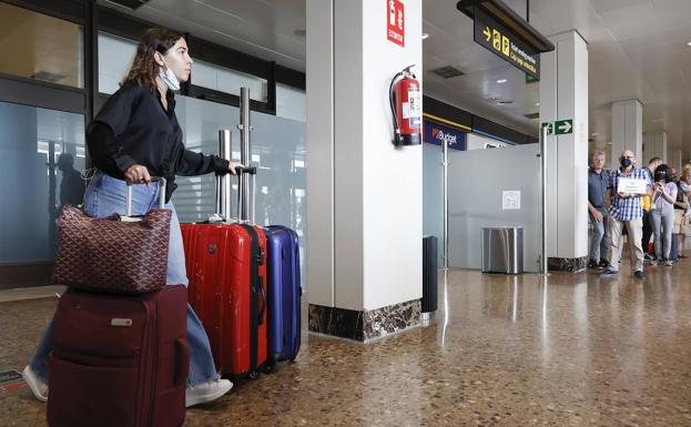 El aeropuerto de Asturias, el mejor de Europa de menos de 2 millones de usuarios