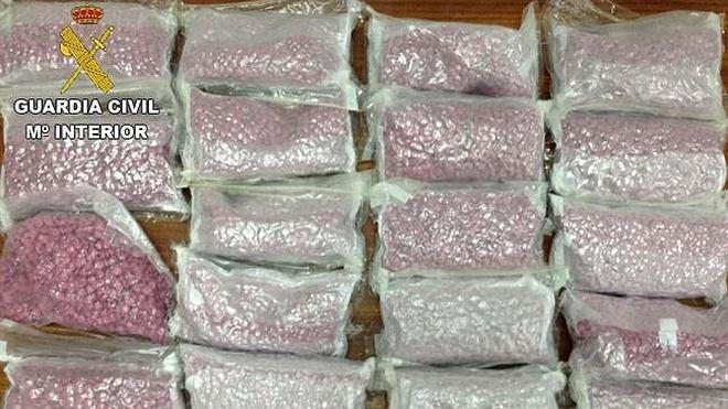Detienen a dos hombres que transportaban 54.000 pastillas de éxtasis hacia Ibiza