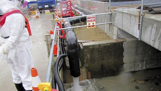 Autorizan a crear un muro de hielo subterráneo para contener las fugas de Fukushima