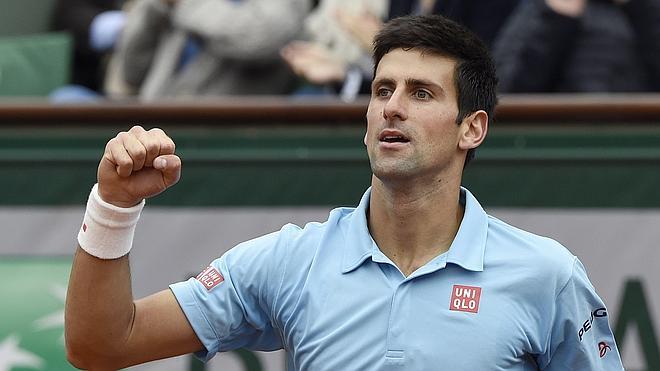 Djokovic elimina a Tsonga con facilidad