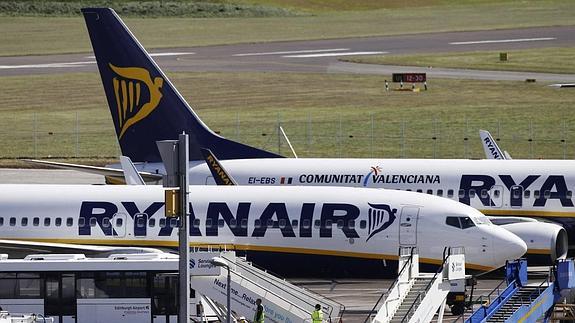 90 pasajeros de Ryanair se amotinan en Valencia al ser desviado un vuelo con destino a Barcelona