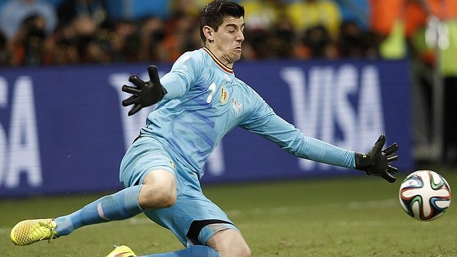 Courtois emerge en el Mundial de los porteros