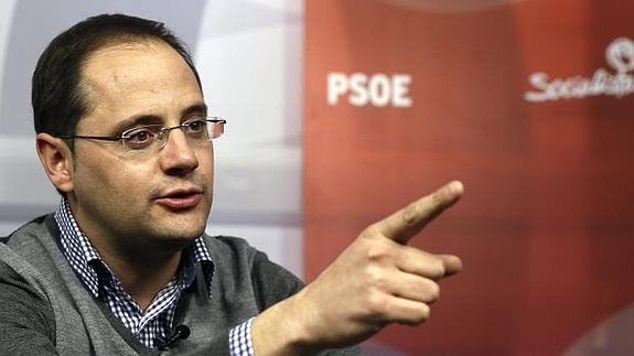 Luena dice que las urnas son reto para «el conjunto» del PSOE no solo para Sánchez