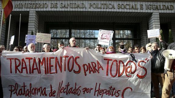 La hepatitis C expone las miserias de la sanidad