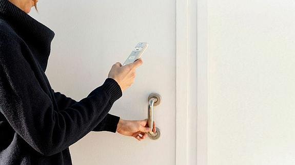 Iomando, la 'app' para abrir puertas con el móvil
