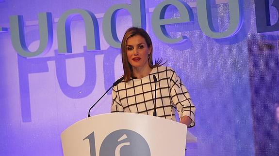 La Reina apoya la labor de Fundéu en mejorar la calidad y el rigor de la prensa