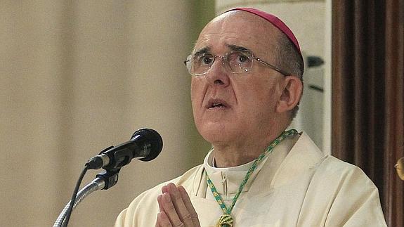 Un abogado denuncia a quince obispos y arzobispos por mantener simbología franquista