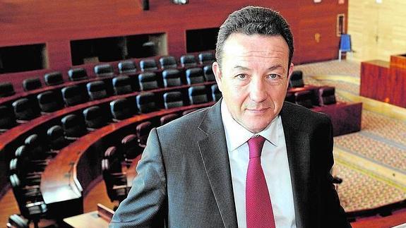 Aguirre sitúa a su jefe de campaña como número dos al Ayuntamiento de Madrid