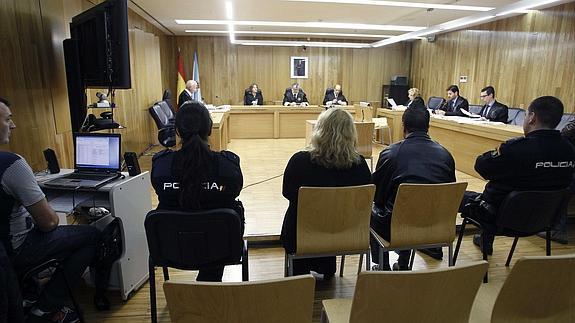 'La justicia y sus puñetas' recoge historias de «amor, odio y deslealtad» en los tribunales