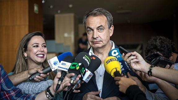 Zapatero se declara «amigo de Marruecos», un país «fundamental» para España