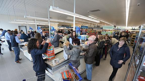 La confianza del consumidor alcanza un nuevo máximo en mayo