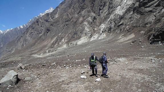 Hallan los cadáveres de dos españoles fallecidos en el terremoto de Nepal