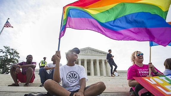 La Corte Suprema de EE UU legaliza el matrimonio homosexual en todo el país