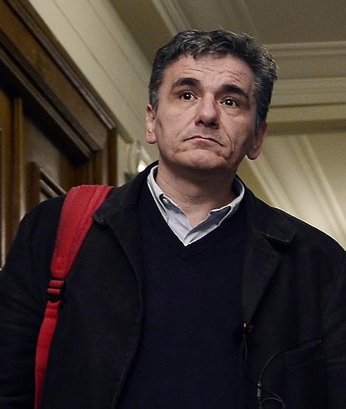 Euclidis Tsakalotos, un 'aristócrata rojo' al timón de las Finanzas griegas