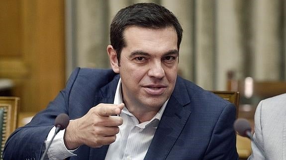 Tsipras se compromete a aplicar «rápidamente» el nuevo plan de ayuda a Grecia