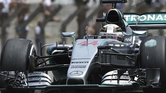 Lewis Hamilton, 'pole' también en Interlagos